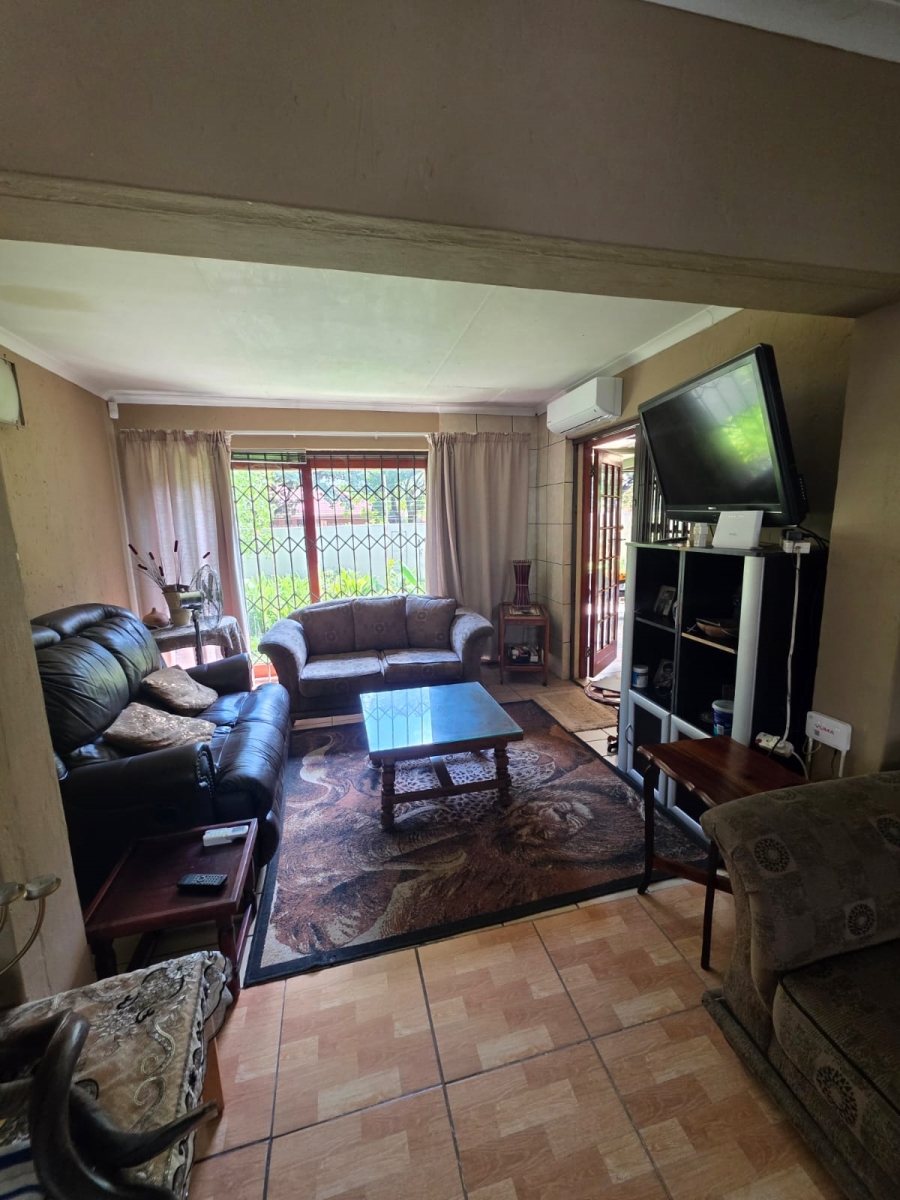 2 Bedroom Property for Sale in Vaalpark Free State